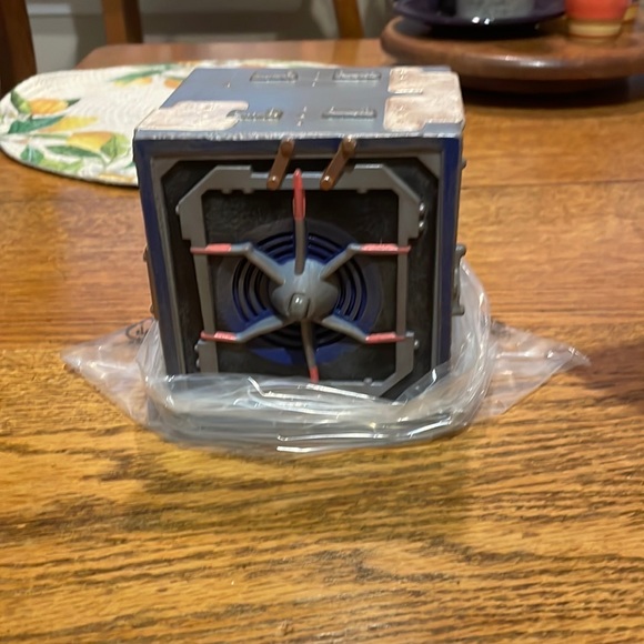 Disney marvel Groot Bluetooth Square speaker - Picture 3 of 8